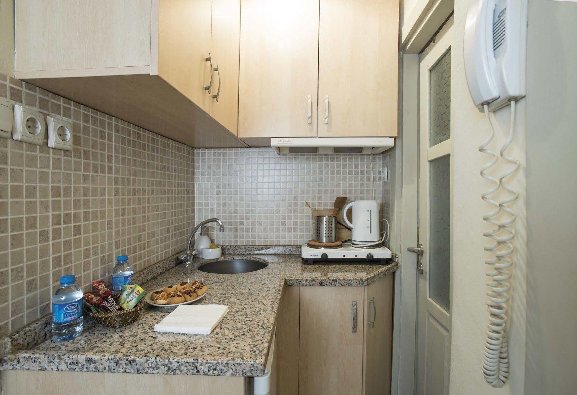 Gen Suites Pera Истанбул Екстериор снимка